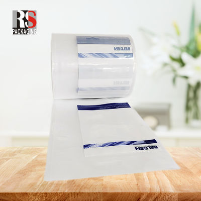 Sacos de plástico pré-abertos em um ventilador de rolos Sacos de automóveis perfurados dobrados