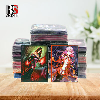 Protetor de Manga Holográfica para Cartas de Anime/Jogo de Fabricante Chinês, Impressão Fosca Exquisita Personalizada